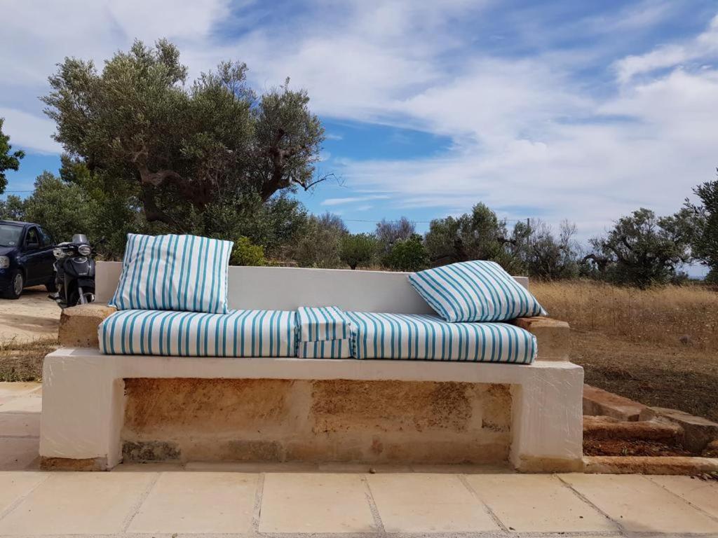 Trullo Contrada Specchi Racale Exterior foto